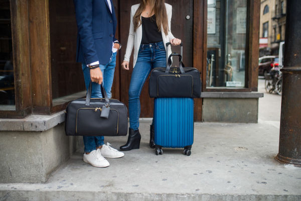 Que choisir entre une valise et un sac à dos pour vos prochaines vacances ?